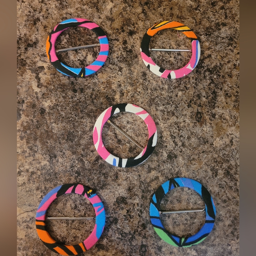 VINTAGE NEON COVERED SLIP THROUGH/SLIDER BELT SET OF 5